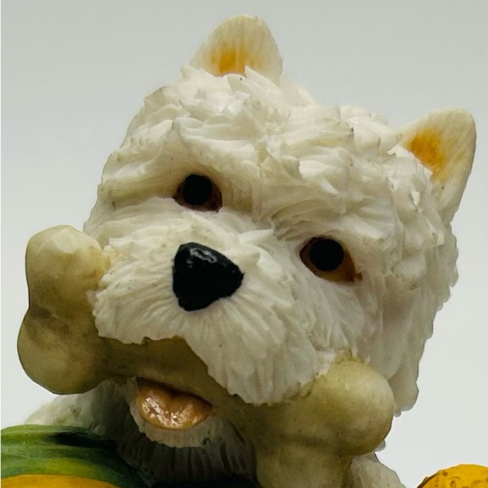 White Terrier figurine Sharratt & Simpson